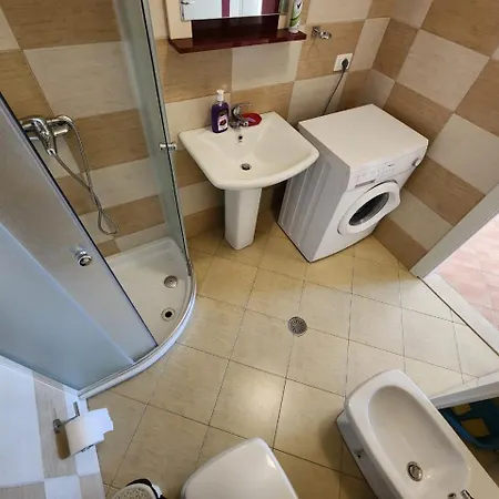 Sun & Sea View Appartement Sarandë